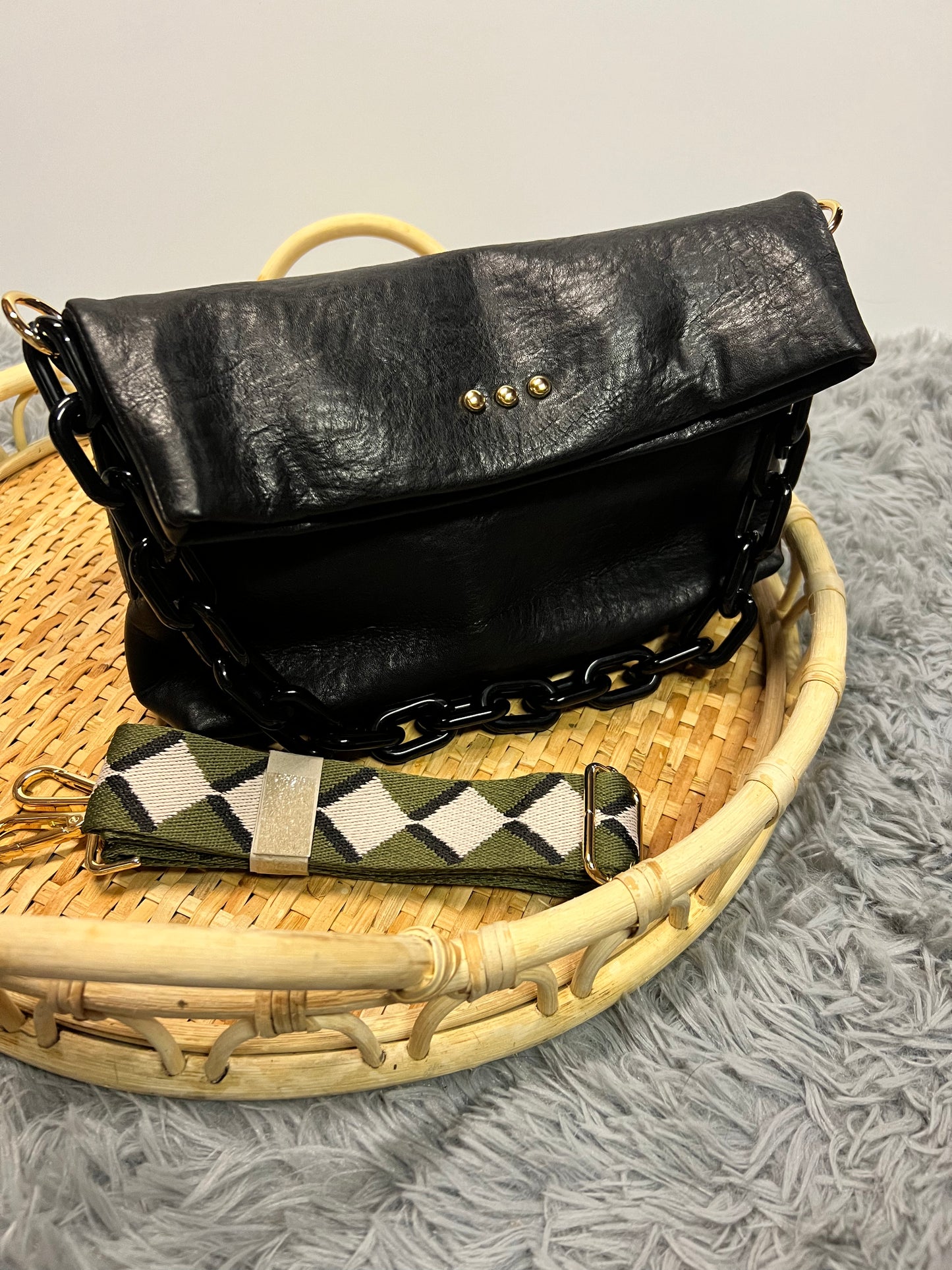 Kelly crossbody with chain